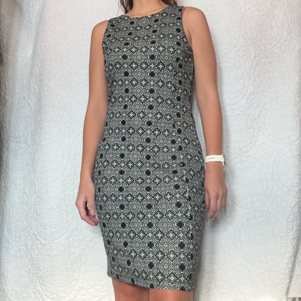 H&M Black and White Geometric Midi Dress